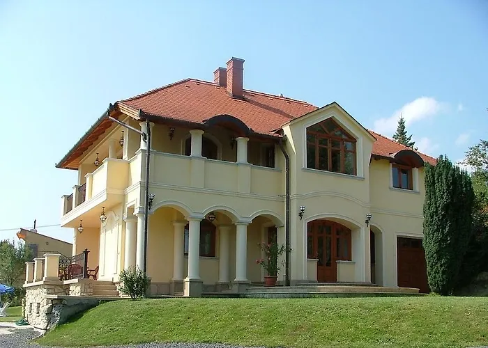 Bruckner Villa Apartman