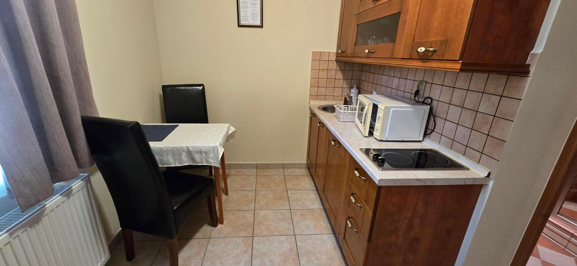 Bruckner Apartment *